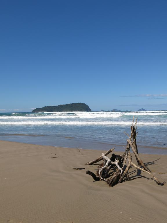 Ocean Breeze Resort Pauanui Esterno foto